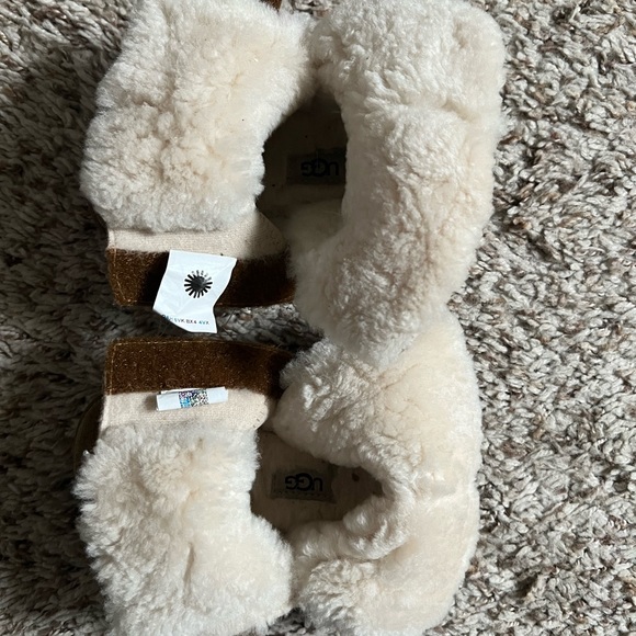 Toddler Ugg boots - Picture 5 of 7